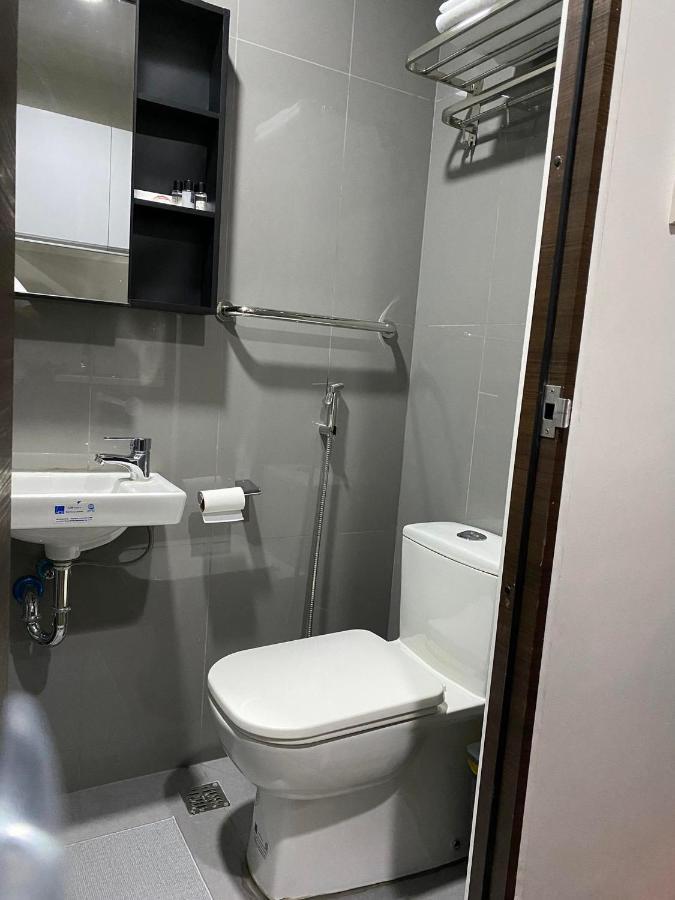 Cozy Crib @ Air Residences - Makati Макати Экстерьер фото
